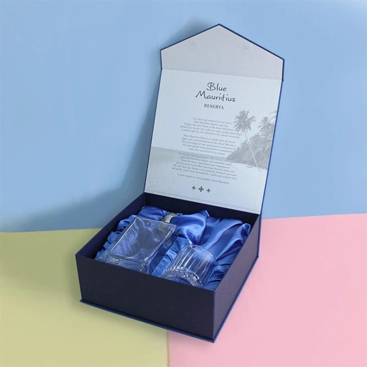 Luxury Blue Textured Paper Wine Box (2)